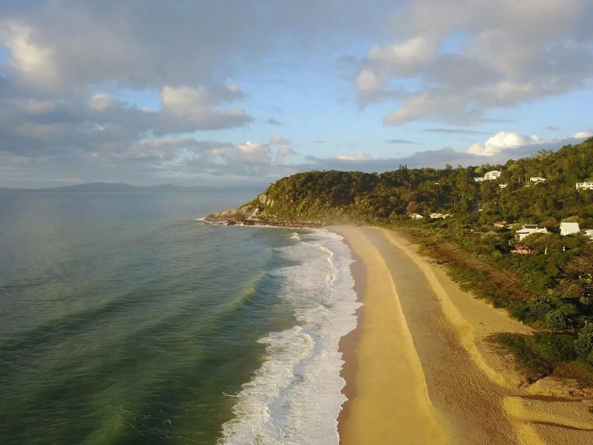 Casa pé na areia em praia paradisíaca Balneário Camboriú 0*,  Brasil